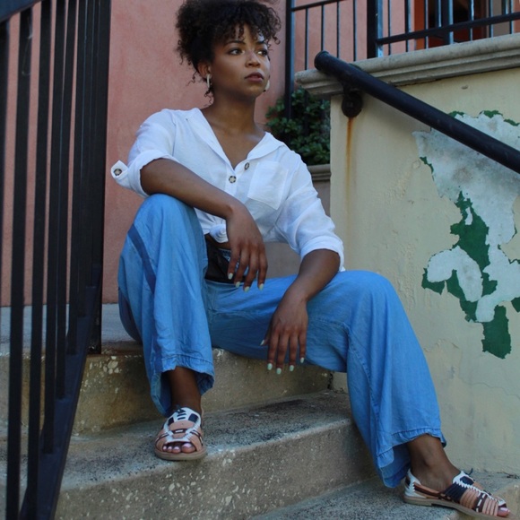 Meet your Posher, Jasmin - Picture 2 of 4